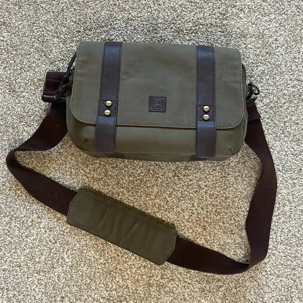 Platinum Vintage DSLR Messenger Style Canvas Camera Bag | Army Green & Brown